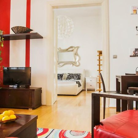 Rudjer Apartment, City Center, 2Br, Spacious Ζάγκρεμπ Εξωτερικό φωτογραφία